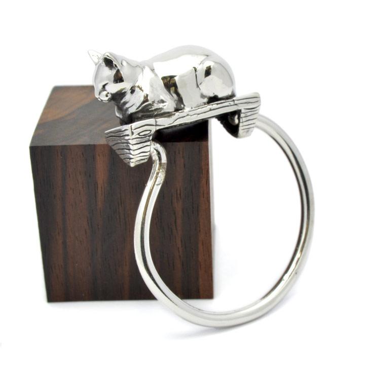 銀の猫、眠るネコキーリング シルバー925 SV925(キーホルダー、キー