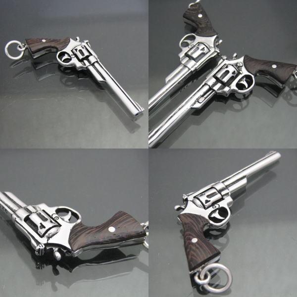 44マグナムリボルバーピストルペンダント シルバー925&木製グリップ 