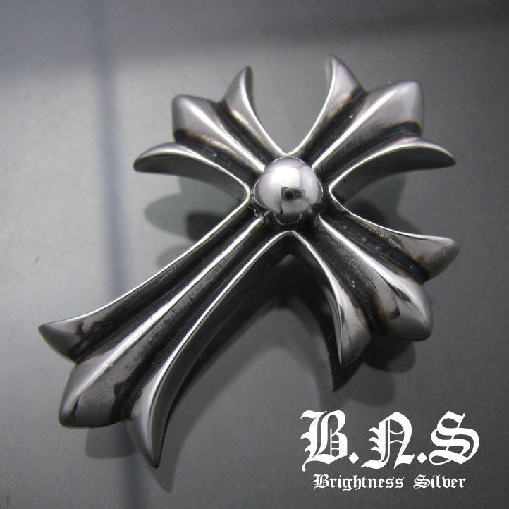 ド定番！ ゴシッククロスペンダント シルバー925 チョーカーにも！(CH