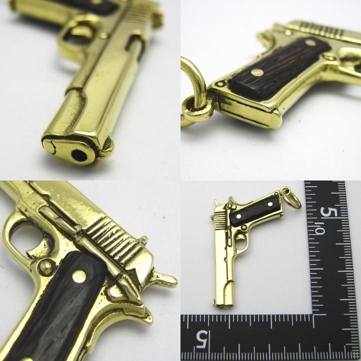 Colt M1911A1 コルトガバメントピストルペンダント 真鍮&木製グリップ