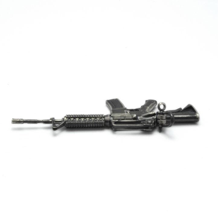 M-4カービンペンダント 銀 シルバー925 Silver925 武器 拳銃 M-4カービンペンダント 銀 シルバー925 Silver925 武器 拳銃