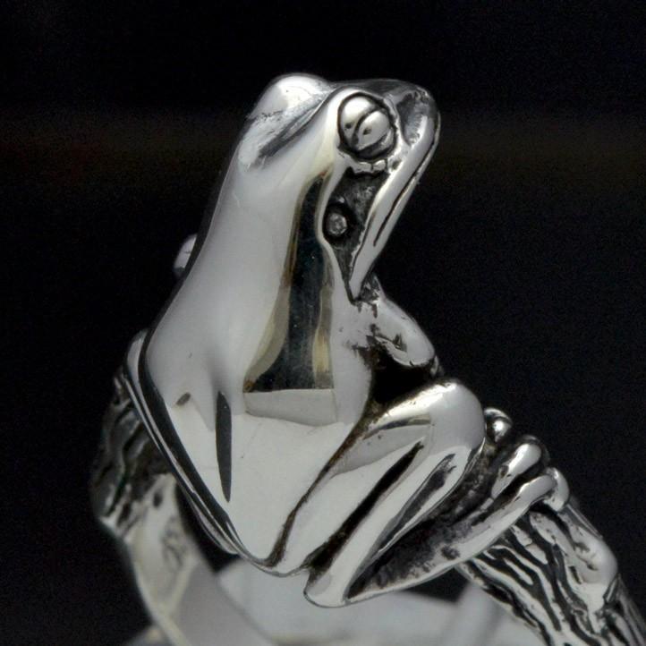 銀の蛙の指輪 ニホンアマガエルリング 【No,1】 シルバー925 銀
