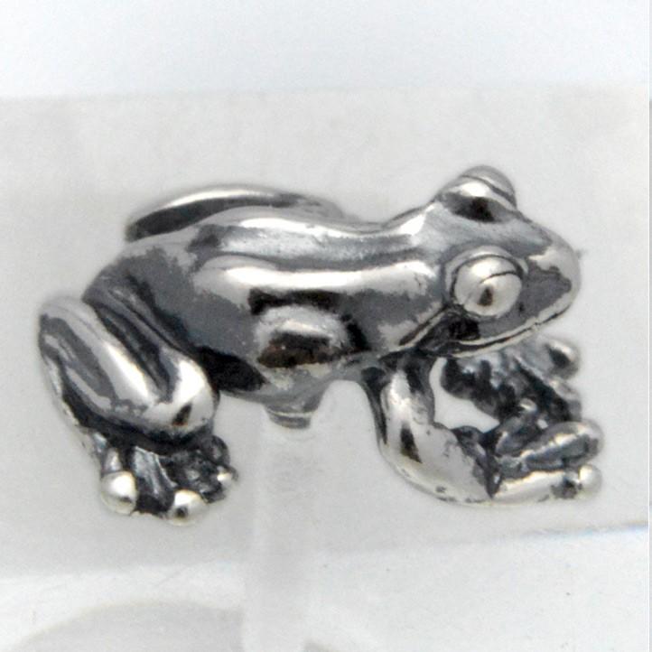 【片方】銀のカエル フロッグピアス【Sサイズ】 銀製 シルバー925 Silver925 (かえる,蛙,frog)【svpias511-E107】 |  | 03