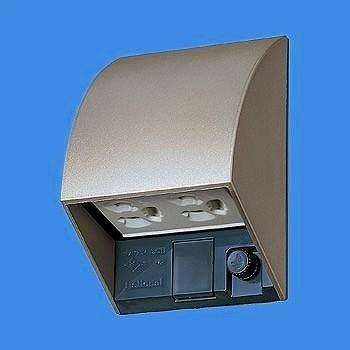 Panasonic パナソニック WK4602QK 屋外用コンセント シャンパン