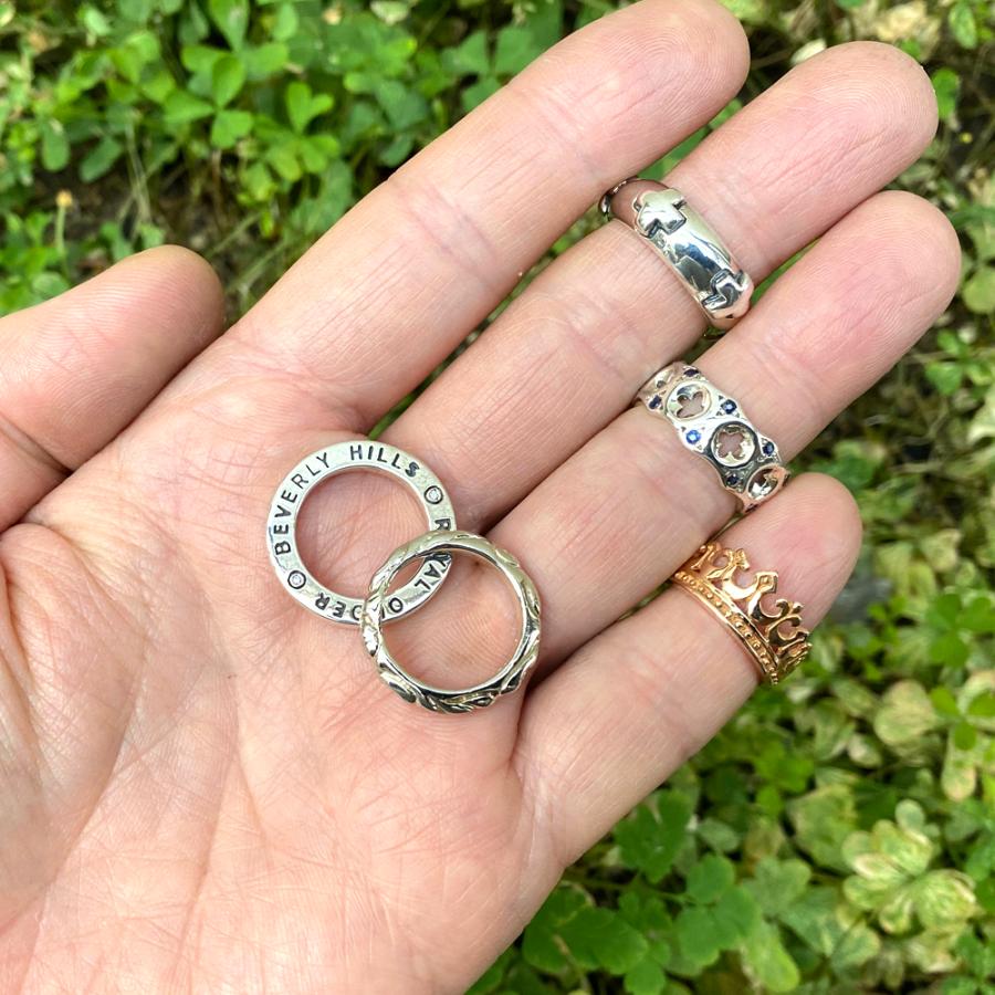 ROYAL ORDER（ロイヤル・オーダー） ホーリークロスwサファイアリング