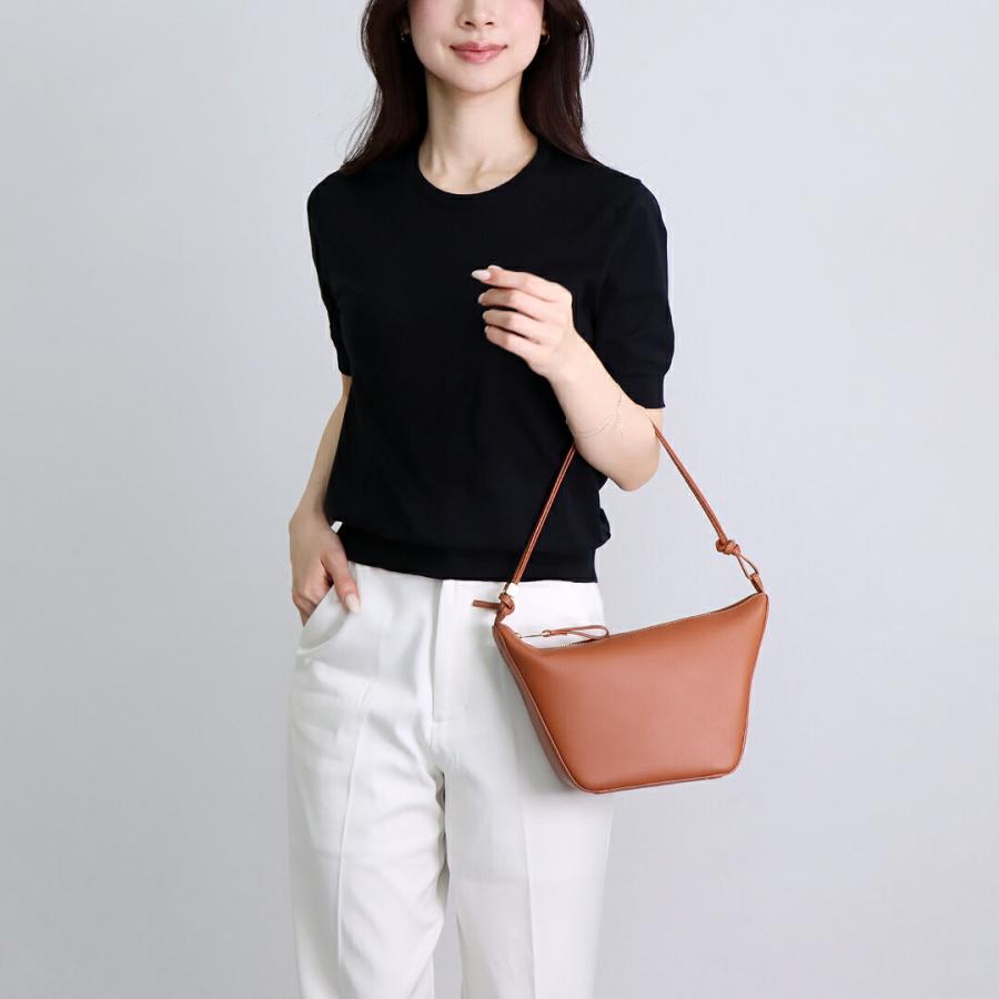 ロエベ LOEWE ハンモックホーボーバッグ タン LOEWE/ロエベ通販 | ハンモック ホーボーバッグ ミニ(クラシックカーフ