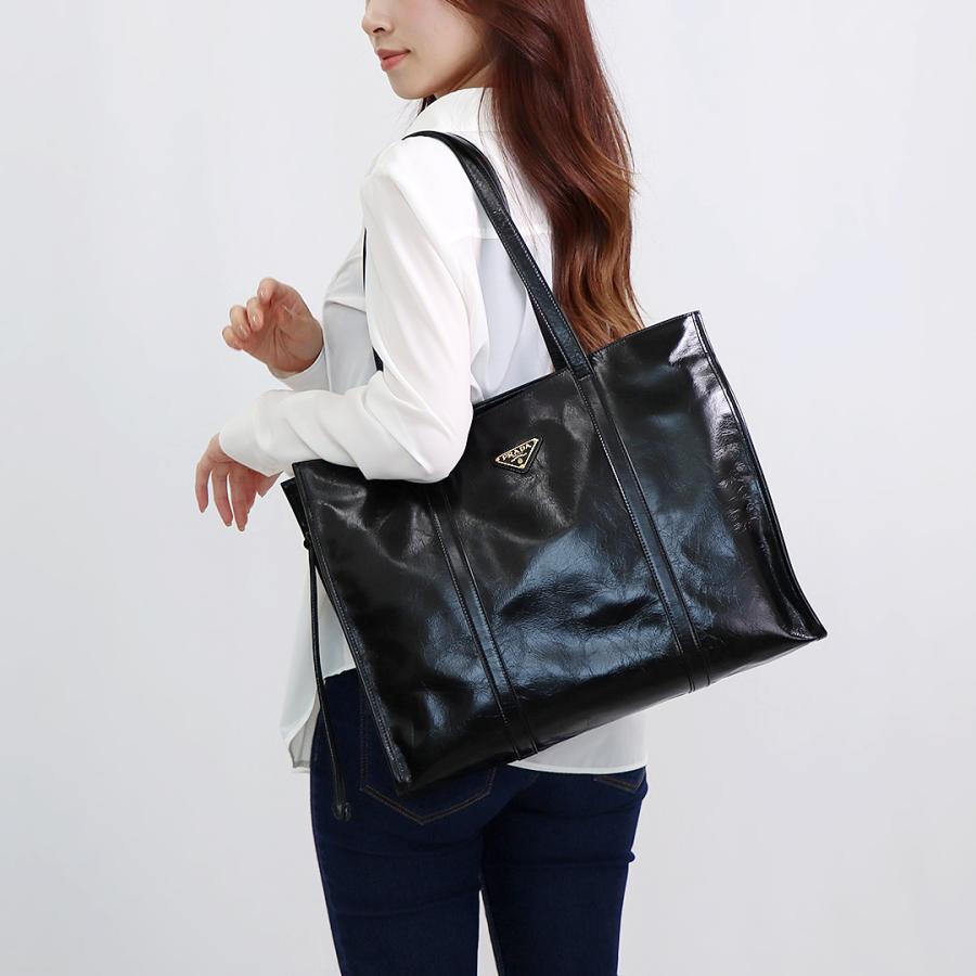 PRADA 【お取り寄せ】 プラダ トートバッグ SOFT LUX 1BG460 PRADA 【お取り寄せ】 プラダ トートバッグ SOFT LUX 1BG460