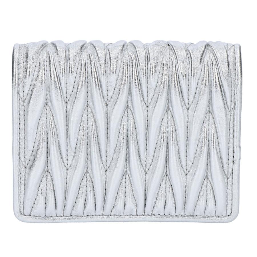 【並行輸入品】 ミュウミュウ MIUMIU 折財布 二つ折り財布 MATELASSE マトラッセ マテラッセ 5MV204 AFPP F0118 ARGENTO シルバーの画像