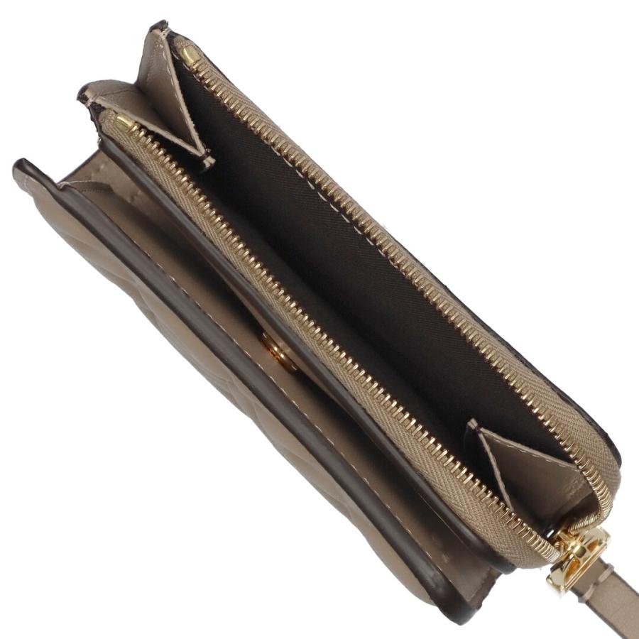 FENDI（フェンディ） 【並行輸入品】 折財布 ニつ折り財布 ZUCCA 