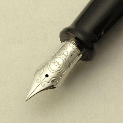 アウロラ（AURORA） 万年筆 オプティマ バーガンディ : ディーズ