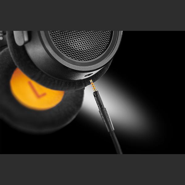 NEUMANN NDH 30 Black Edition モニターヘッドホン 開放型