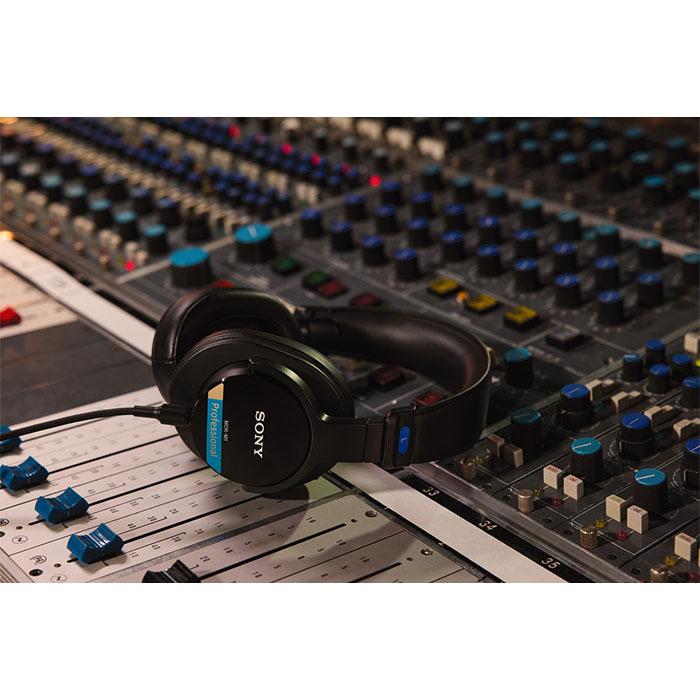 SONY（ソニー） SONY MDR-M1 Q 有線ヘッドホン モニターヘッドホン