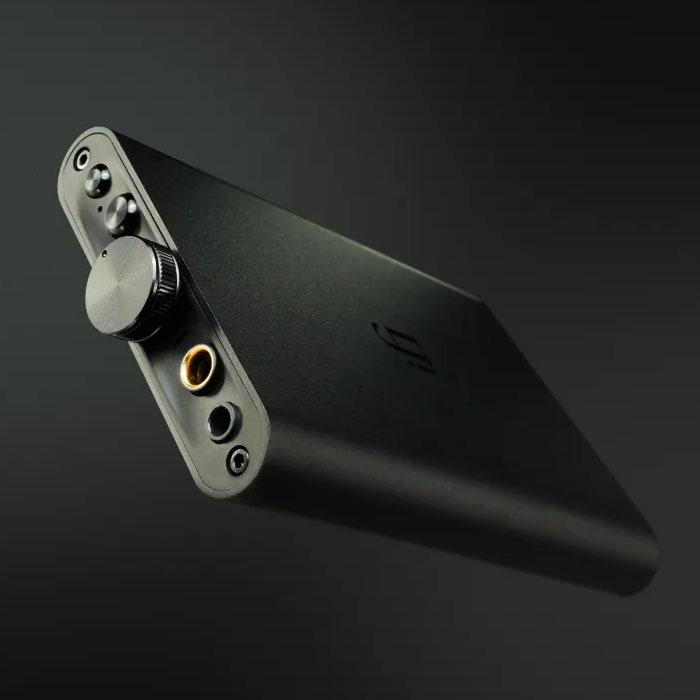 iFi-Audio hip dac 3 Black【IFI-HIP-DAC3-B】ポータブルDACアンプ DAC搭載 ヘッドホンアンプ バランス接続 3.5mm 4.4mm アイファイオーディオの画像