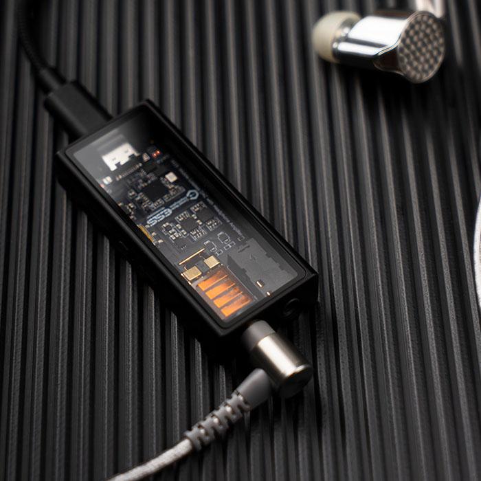 Questyle M15i DACアンプ ポータブルアンプ DAC ハイレゾ対応 高音質 ゲイン調整可能 3.5mm 4.4mm デュアル出力端子 クエスタイルの画像