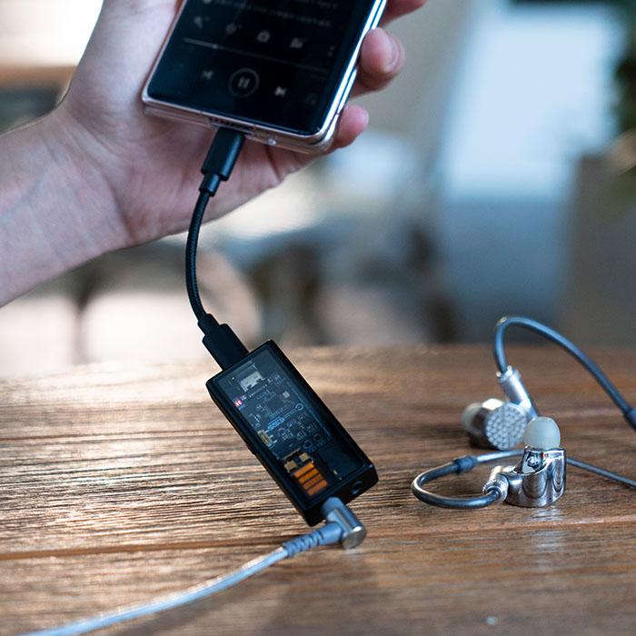 Questyle M15i DACアンプ ポータブルアンプ DAC ハイレゾ対応 高音質 ゲイン調整可能 3.5mm 4.4mm デュアル出力端子 クエスタイルの画像