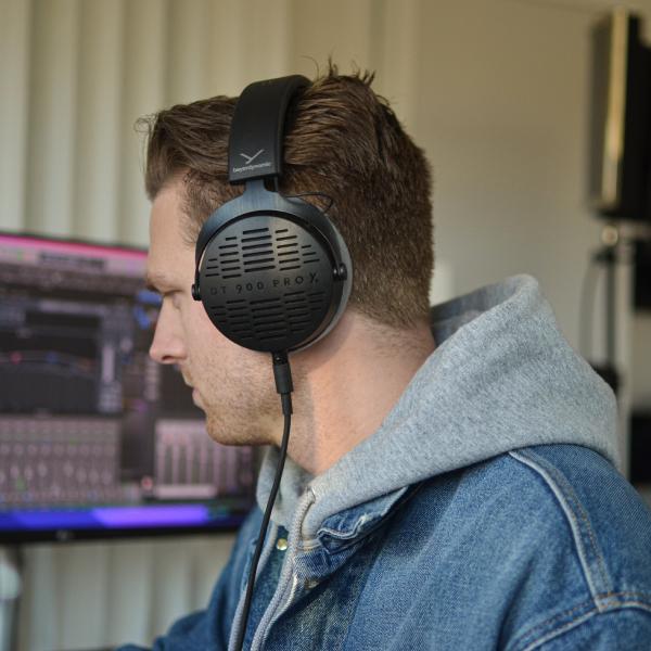 beyerdynamic 有線ヘッドホン ベイヤーダイナミック DT 900 PRO beyerdynamic 有線ヘッドホン ベイヤーダイナミック DT 900 PRO