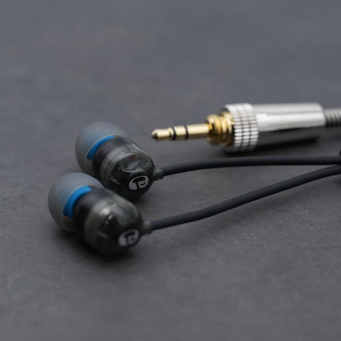 【新品未使用】intime 脂 (KOTTERI) コッテリ オルタナ intime 脂 (KOTTERI) ALTERNATIVE -コッテリ オルタナ- 有線イヤホン