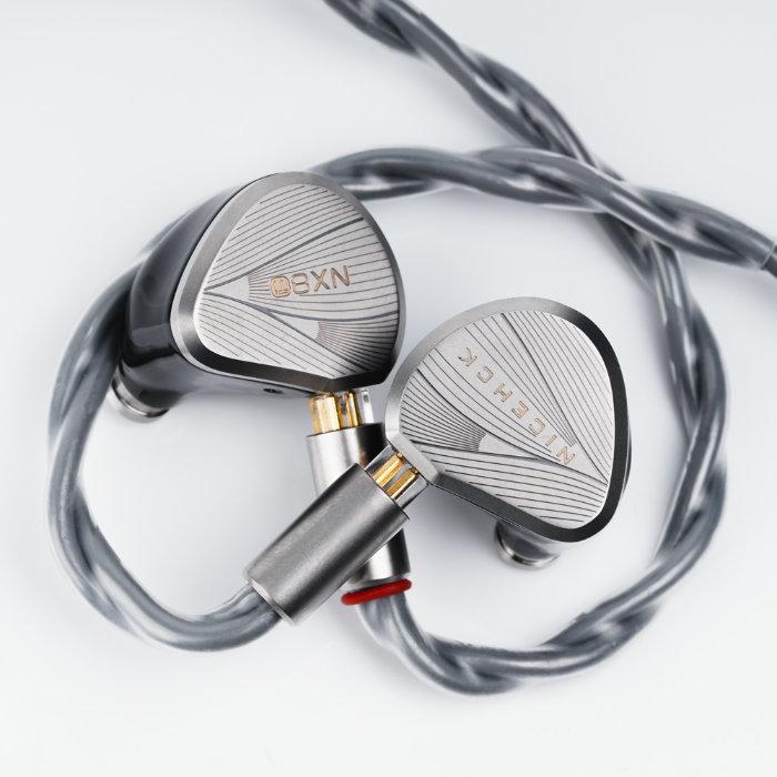 NICEHCK NX8 Ti Limited Edition （4.4） 新品 NICEHCK NICEHCK NX8Ti Limited Edition (4.4mm) 有線 イヤホン カナル