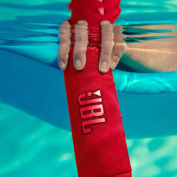 ポータブル Bluetooth スピーカー JBL FLIP6 レッド (JBLFLIP6RED