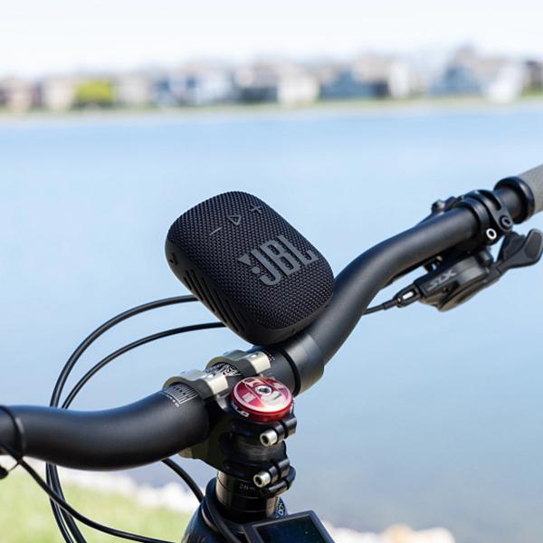 JBL WIND 3 ブラック ジェービーエル スピーカー ポータブル Bluetooth 防水 小型 軽量 屋外 アウトドア 自転車 バイク マイク内蔵 ワイヤレス ブルートゥース｜e-earphone｜19
