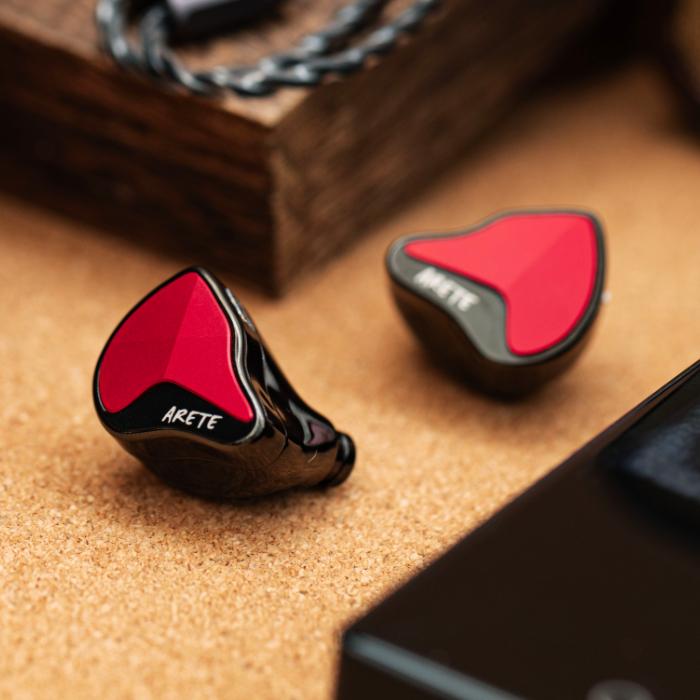 ZIIGAAT ZiiGaat ZiiGaat x Fresh Reviews Arete II - Red 有線