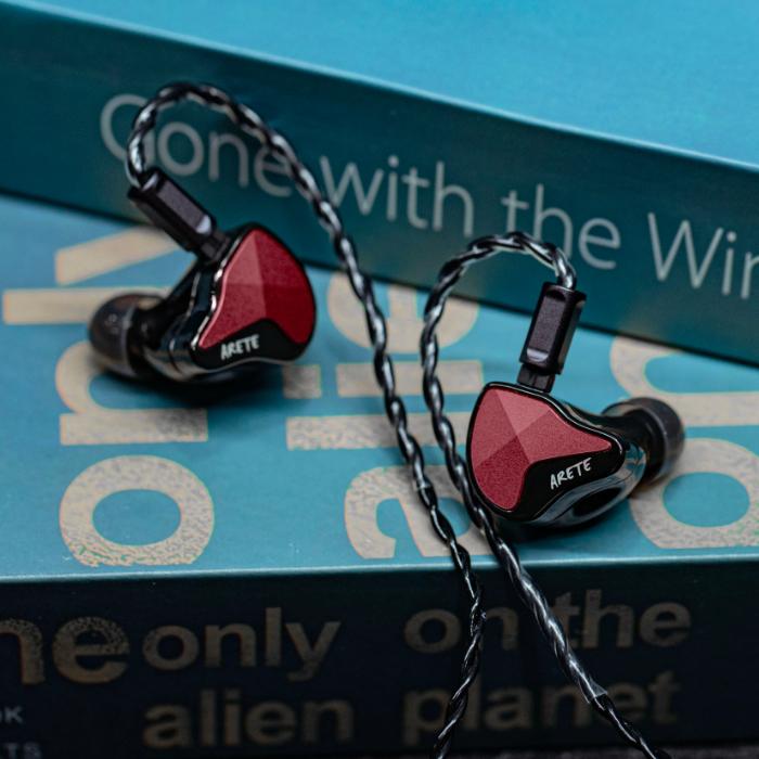 ZIIGAAT ZiiGaat ZiiGaat x Fresh Reviews Arete II - Red 有線