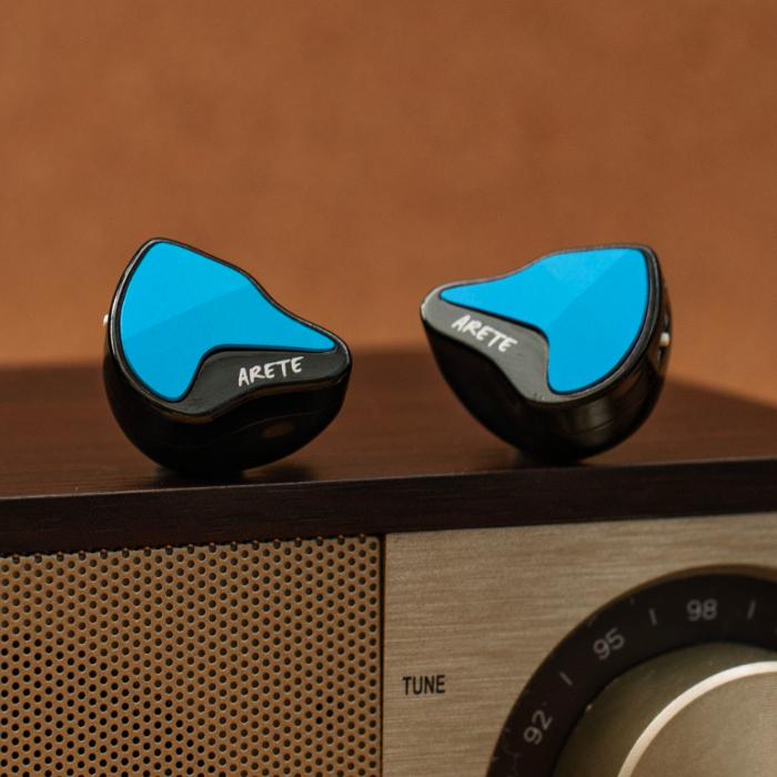 ZIIGAAT ZiiGaat ZiiGaat x Fresh Reviews Arete II - Blue 有線