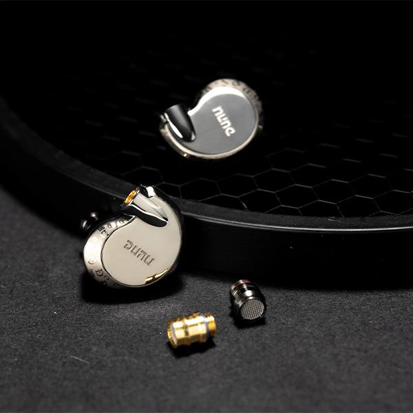 DUNU HAYABUSA ULTRA　新色チタニウムグレイ DUNU-TOPSOUND HAYABUSA ULTRA チタニウムグレイ 有線イヤホン カナル