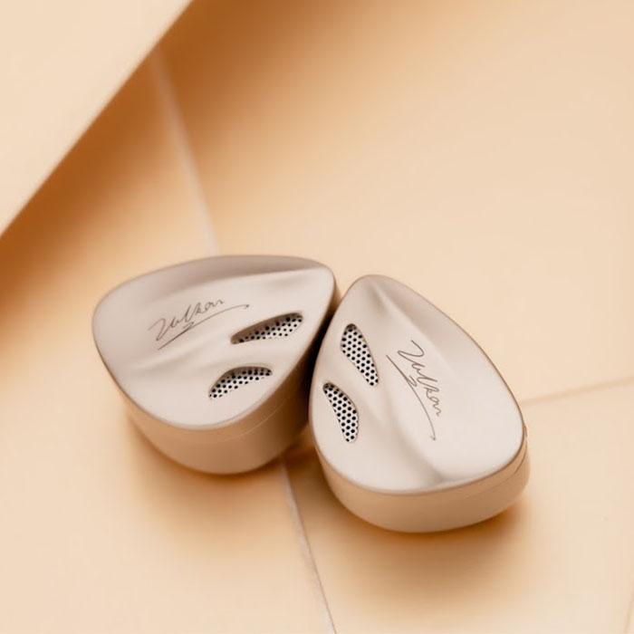 08/31までの出品 DUNU-TOPSOUND Vulkan2 2Pin仕様 DUNU-TOPSOUND Vulkan2 2Pin 有線 イヤホン カナル型 リケーブル対応