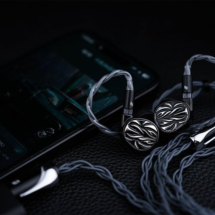 LETSHUOER Ember 有線イヤホン カナル型 耳掛け式 0.78mm 2pin 4.4mm バランス接続 14.8mm平面駆動型ドライバー レットシュオワーの画像