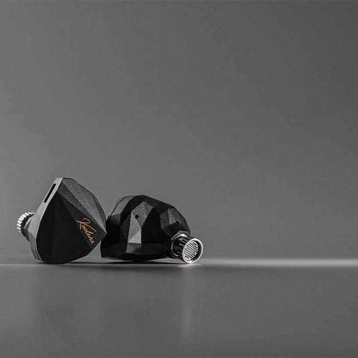 水月雨 (MOONDROP) Kadenz e☆earphone x MOONDROP 有線イヤホン