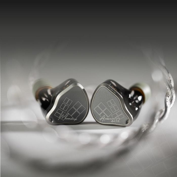 水月雨 (MOONDROP) Armature Art 12【MD-IEM-086】有線 イヤホン