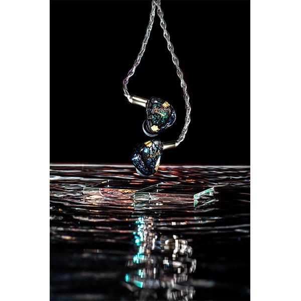 KINERA (お取り寄せ 納期:未定) Kinera Imperial 有線イヤホン Skuld