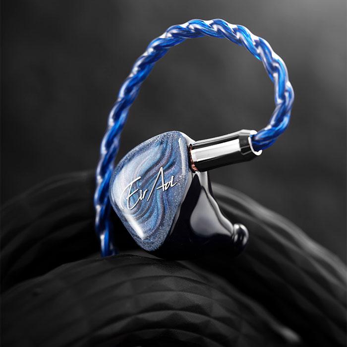 QoA Misty Blue 有線イヤホン イヤホン 耳掛け式 シュア掛け CIEM 2pin