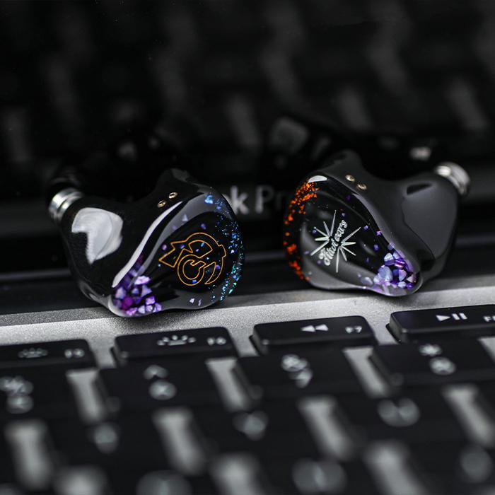 Kiwi Ears Kiwi Ears x HBB Punch 有線 イヤホン カナル型 リケーブル対応 ハイブリッドドライバー キウィイヤーズの画像