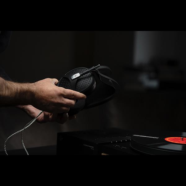 MEZE AUDIO (有線ヘッドホン) Meze Audio Empyrean II (MEM-2) メゼ