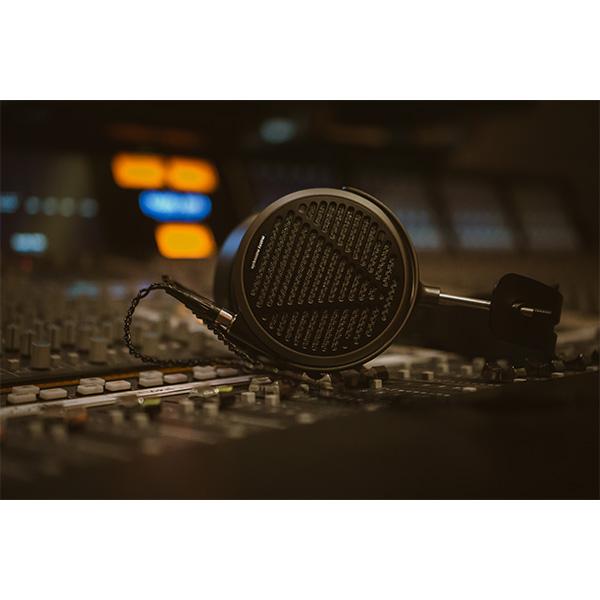 AUDEZE オーデジー MM-500 プロフェッショナル 有線 ヘッドホン スタジオ モニターの画像