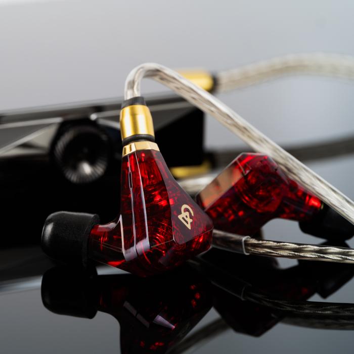 Campfire Audio（キャンプファイヤーオーディオ） Campfire Audio