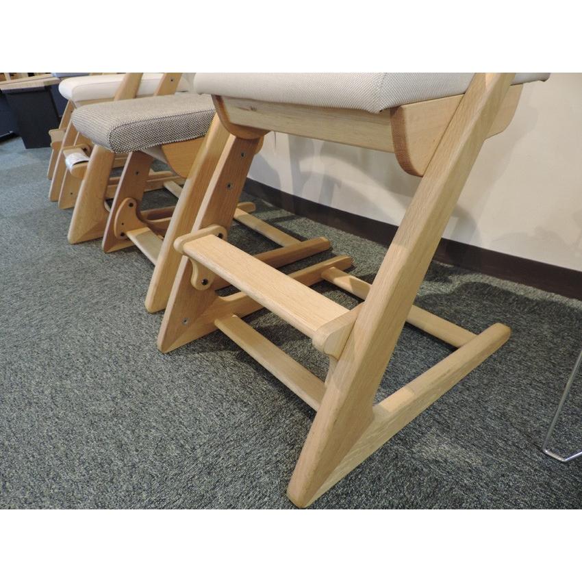 カリモク CU1017 CU1007 デスクチェア 子供用椅子 フィットチェア ダイニングチェアとしても 合成皮革 布張り 長く使える COMカラー 日本製家具 木製｜e-flat｜16