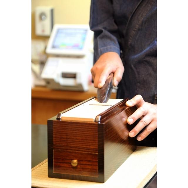 【国産】近海一本釣り薩摩産　本枯れ節（ふりかけ用）40ｇ |  | 02