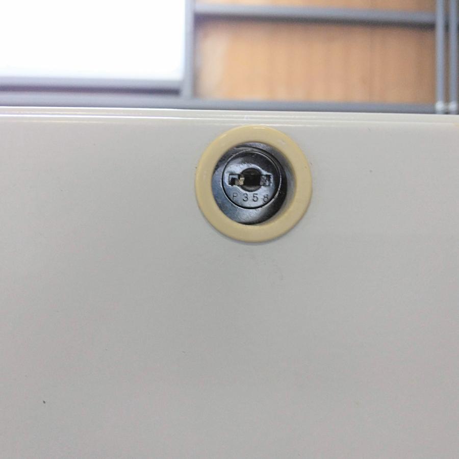 引取限定 パチスロ用キャビネット3台分セット 中古品 引取限定 パチスロ用キャビネット3台分セット 中古品