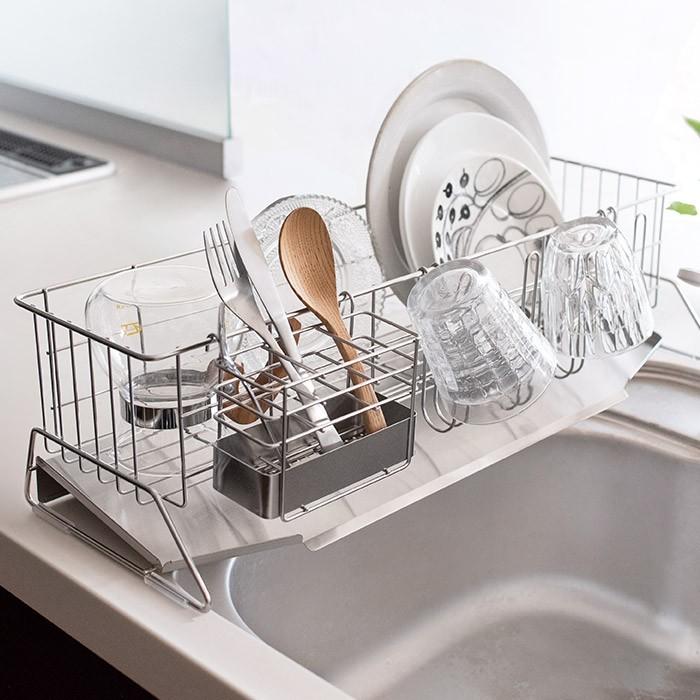 充実の付属品／調整可能／水切りラック／省スペース 水切りラック ステンレス スリム 省スペース 20cm シンクサイド