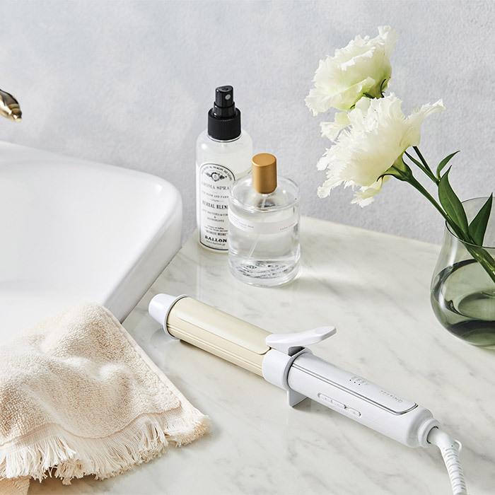 FESTINO 32mm カールヘアアイロン ホワイト Amazon | フェスティノ カール ヘア アイロン FESTINO (32mm, ホワイト