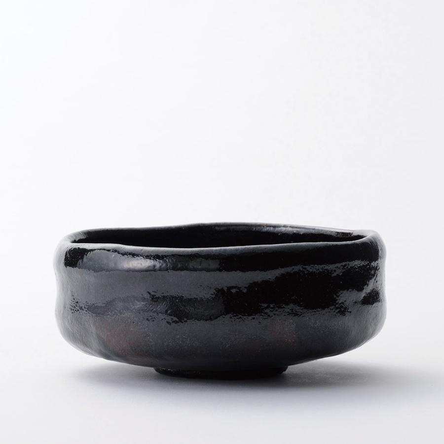 吉村楽入 2024年新春作品 馬盥形 朱黒楽 茶碗 楽入印 : 心斎橋花房 