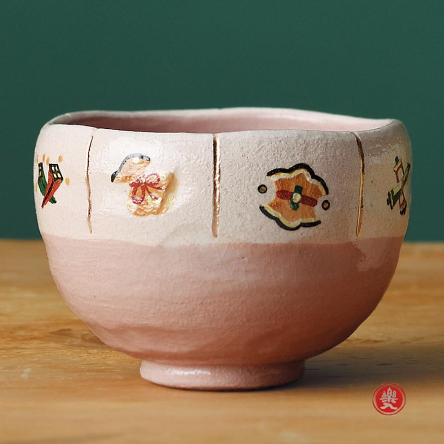 楽入窯　2025年新春作品　 宝尽くし　[季節茶碗]_1