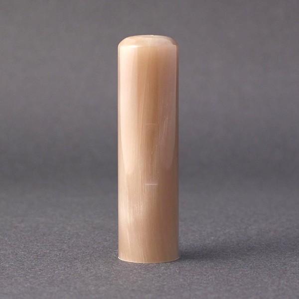 印鑑／実印／オランダ水牛純白・牛角白／16.5mm／アタリ選択可／ケース別売／熟練職人の手彫り仕上げ