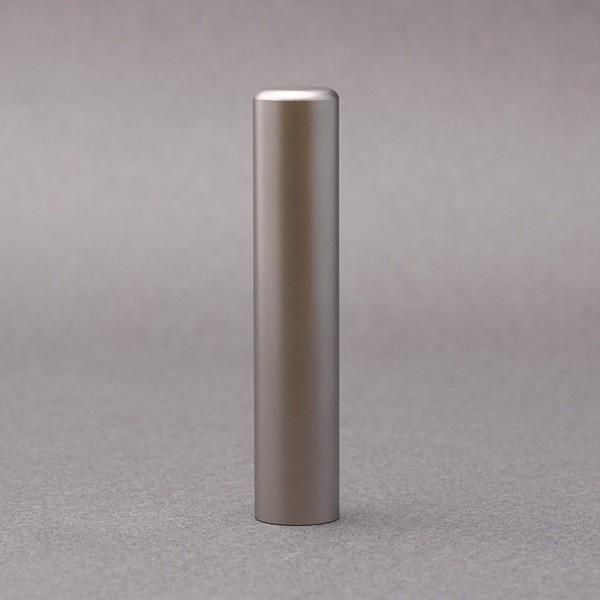 チタン印鑑／実印／シルバーチタン／12mm／ケース別売／大周先生の作成