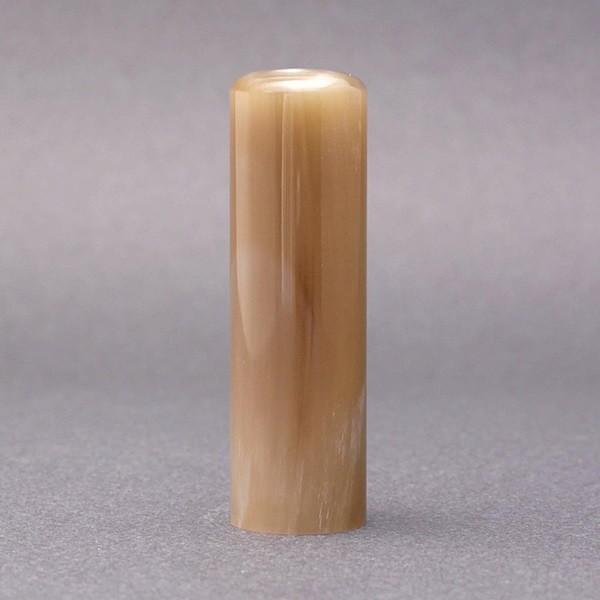 印鑑／銀行印／オランダ水牛色上・牛角色／18mm／アタリ選択可／ケース別売／上彫り職人の完全手彫り