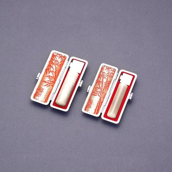 印鑑セット／実印・銀行印2本セット／牛皮付-LL-オランダ水牛・純白(芯持)-18mm15mm／上彫り職人の完全手彫り