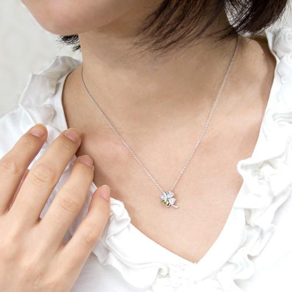 Red string K10WG（10金ホワイトゴールド）/チタン ペリドット（8月の